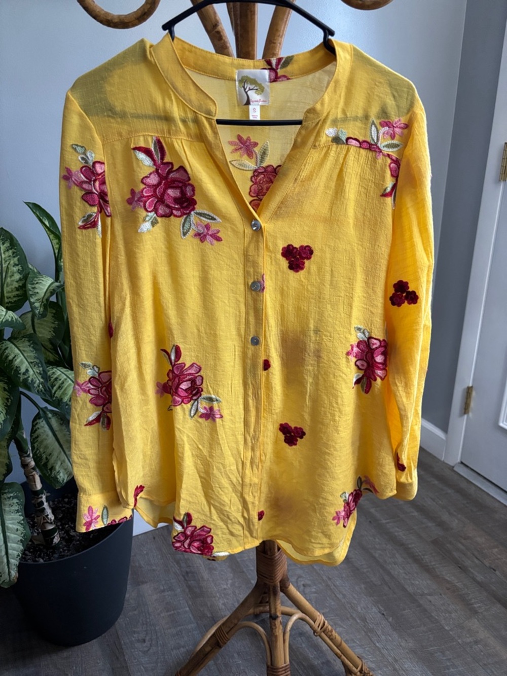 fig and flower Yellow Button-Front Shirt with Pink Floral Embroidery